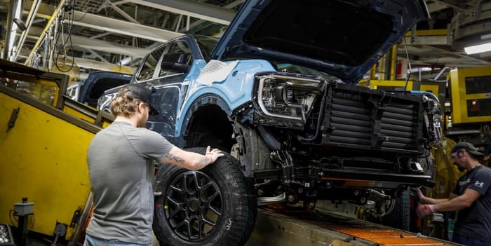 Ford Is About To Swamp Its Dealers With 144,000 Trucks