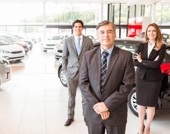 Understanding the Difference Between Car Dealers and Automakers