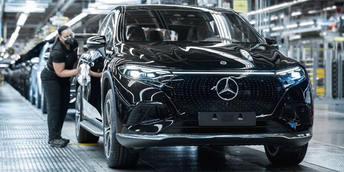 UAW Files Lawsuit Against Mercedes-Benz In Germany