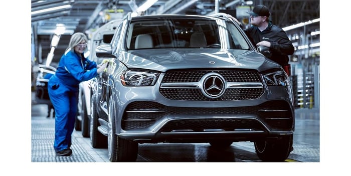 UAW: Majority Of Workers At Mercedes-Benz's Largest U.S. Plant Support Joining Union
