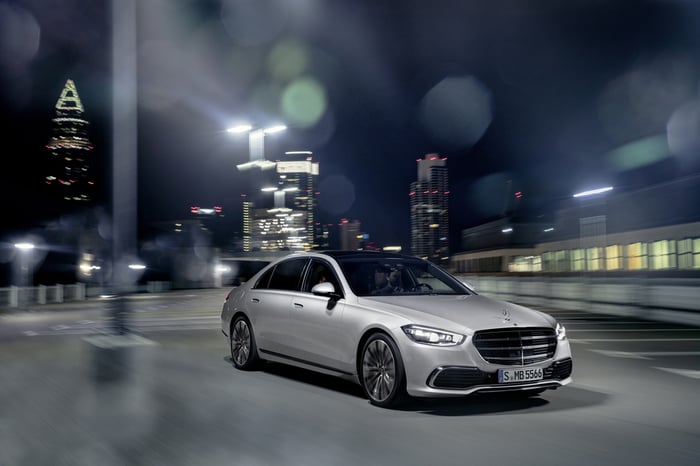 Best-Selling Large Luxury Sedans Year-to-Date