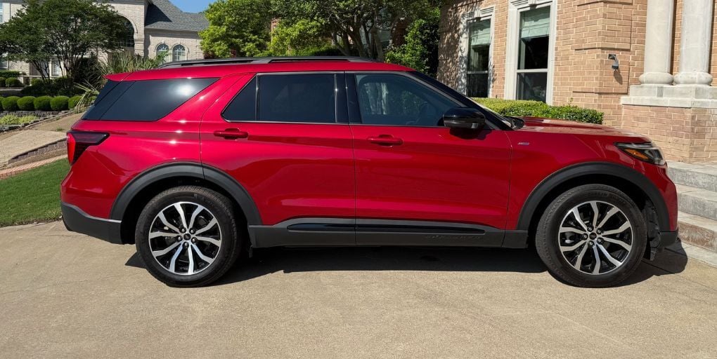 How long does a Ford Explorer typically last?